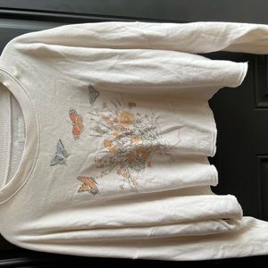 American Eagle flower & butterfly crew neck